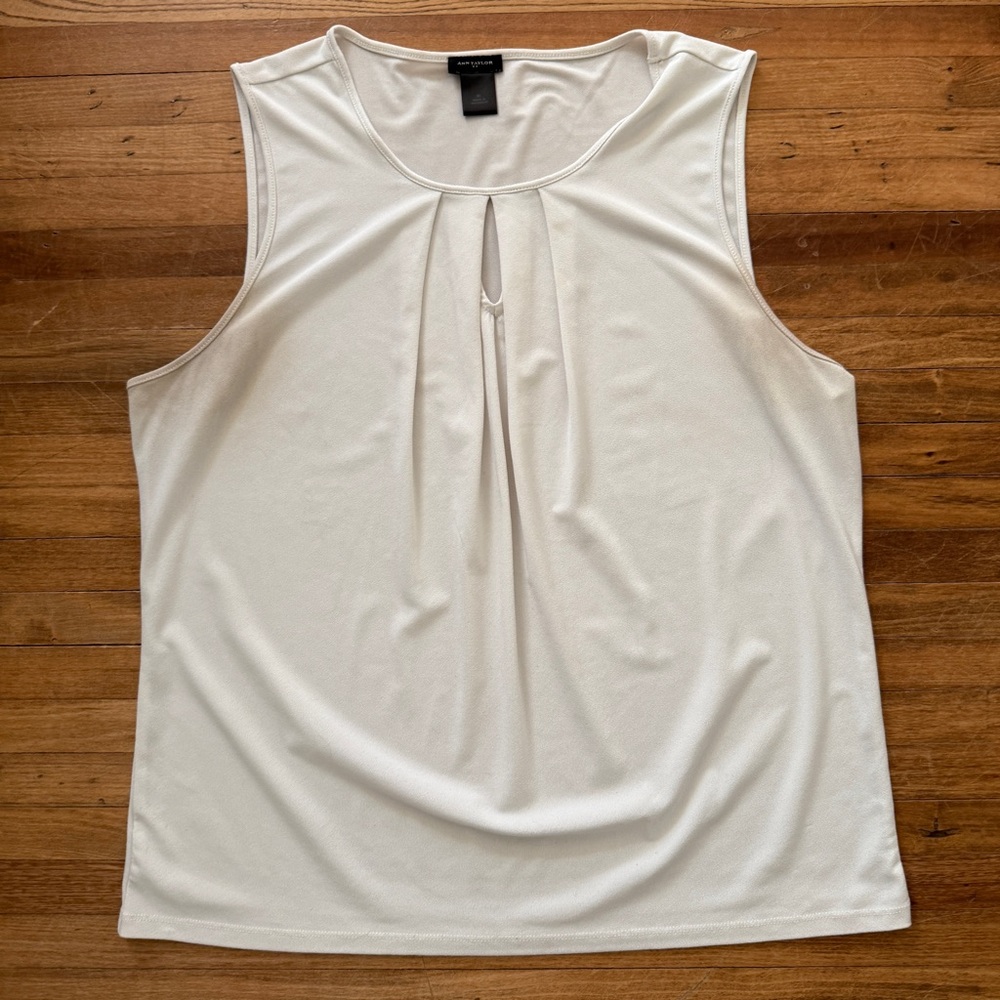 Ann Taylor sleeveless shell size XL
